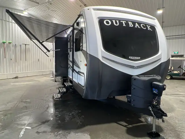 2017 Keystone Outback 332FK, FRONT KITCHEN & DINETTE SPACIOUS
