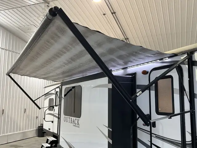 2017 Keystone Outback 332FK, FRONT KITCHEN & DINETTE SPACIOUS - Photo 6