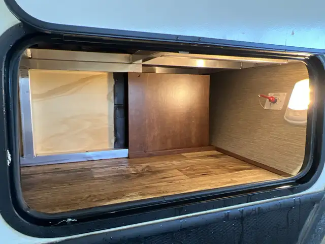 2017 Keystone Outback 332FK, FRONT KITCHEN & DINETTE SPACIOUS - Photo 10