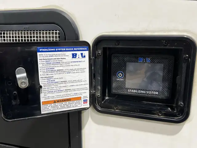 2017 Keystone Outback 332FK, FRONT KITCHEN & DINETTE SPACIOUS - Photo 12