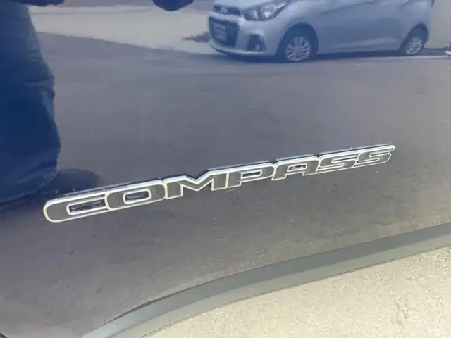 2018 JEEP COMPASS LIMITED - LEATHER SEATS - NAVIGATION - SUNROOF - Photo 9