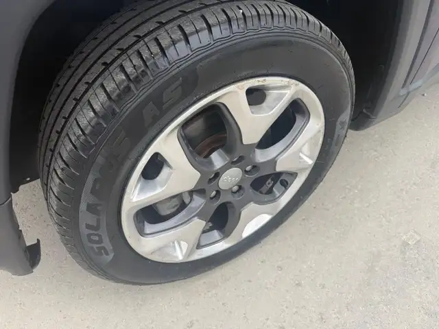 2018 JEEP COMPASS LIMITED - LEATHER SEATS - NAVIGATION - SUNROOF - Photo 11