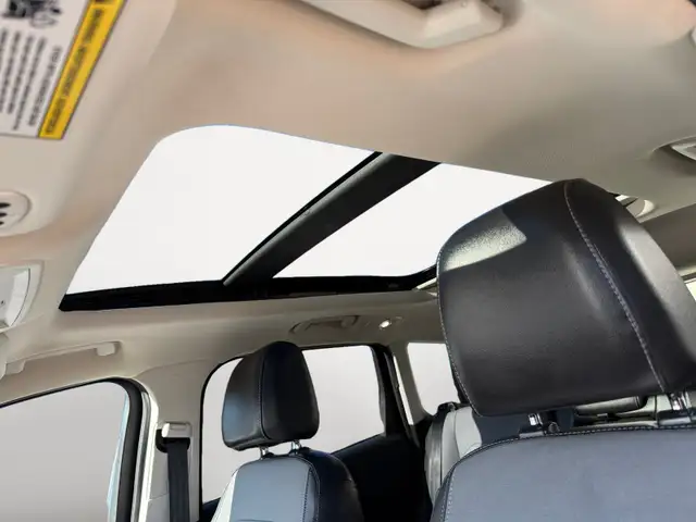 2017 Ford Escape TITANIUM LOWKMSLOADED - Photo 11