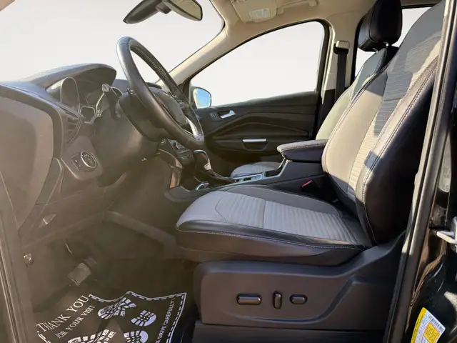 2017 Ford Escape TITANIUM LOWKMSLOADED - Photo 12