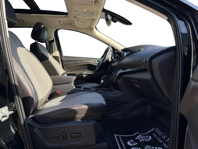 2017 Ford Escape TITANIUM LOWKMSLOADED - Photo 14