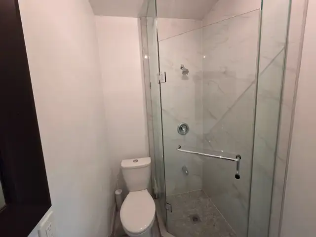 Commercial Retail Space In Toronto! - Photo 9