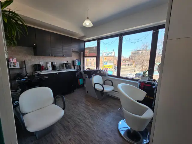 Commercial Retail Space In Toronto! - Photo 12