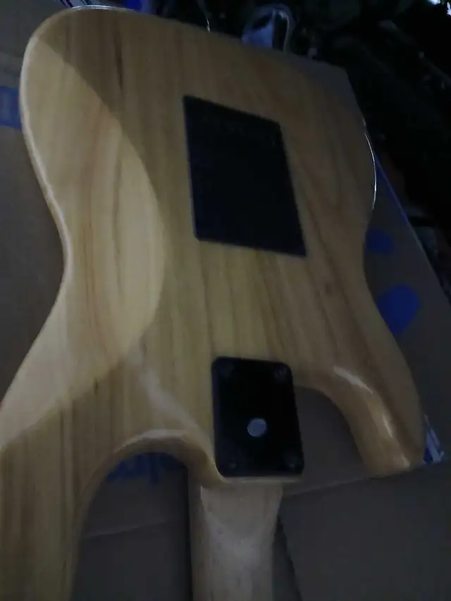 Guitar Electric - Photo 3