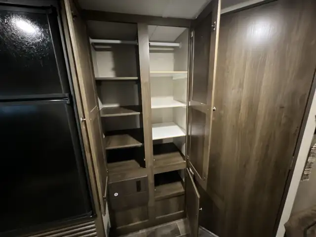 2018 KEYSTONE BULLET 272BHS, BUNKS, REAR BATHROOM, SECOND ACCESS - Photo 21