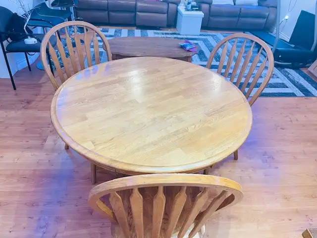 Wooden Dining Table with 3 chairs - Photo 2