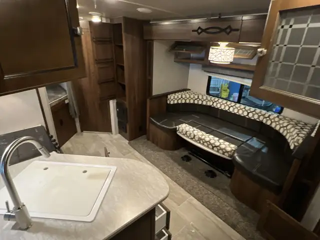 2018 Wilderness 2475BBH BUNKS, SPACIOUS, OUTDOOR KITCHEN - Photo 5