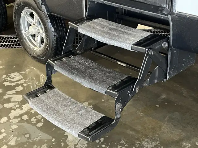 2018 Wilderness 2475BBH BUNKS, SPACIOUS, OUTDOOR KITCHEN - Photo 9