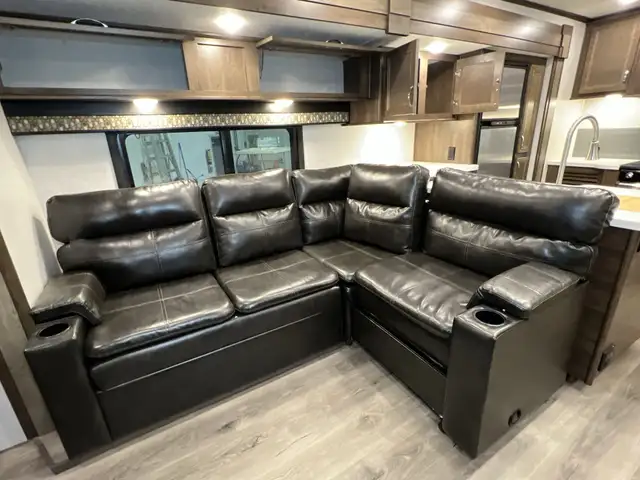 2019  Open Range 324RES,LUXURIOUS, SPACIOUS, COUPLES UNIT - Photo 34