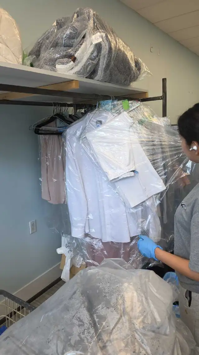 pharmacy and laundry deliveries and pick up - Photo 3