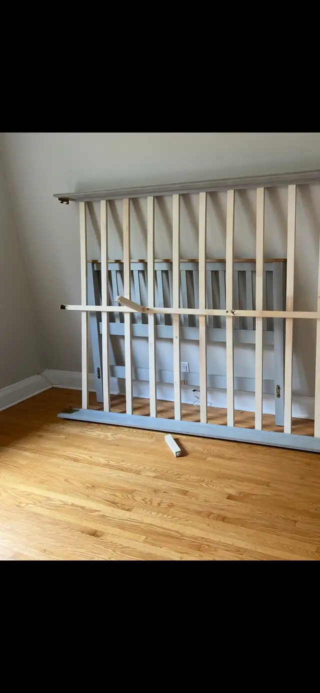 Free queen size bed frame - Photo 2