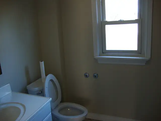 Three rooms available for rent in a house near UTSC - Photo 4