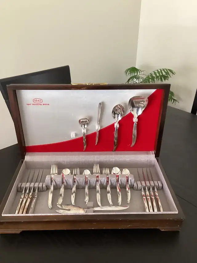 Vintage flatware set - Photo 2