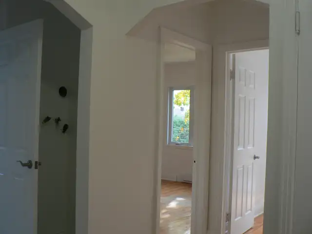 NDG 3Bed1bath   office spacious apartment -2nd floor Duplex - Photo 5