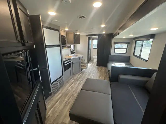 2022 Starcraft 252RB SPACIOUS, REAR BATH - Photo 4