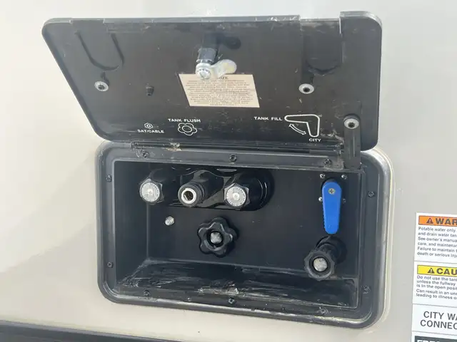 2022 Starcraft 252RB SPACIOUS, REAR BATH - Photo 12