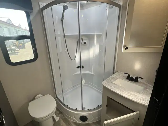 2022 Starcraft 252RB SPACIOUS, REAR BATH - Photo 26