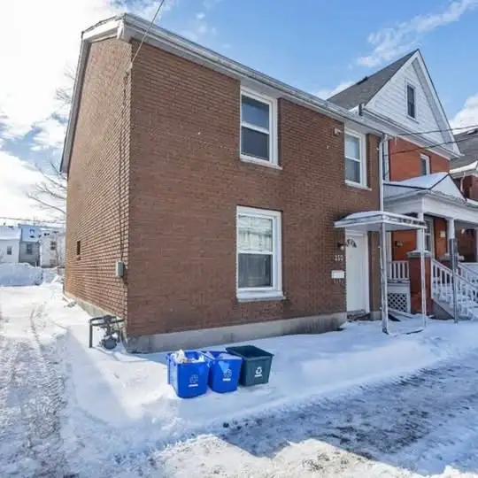 Queen's University Student Housing - 1 bedroom for rent (May 1) - Photo 7