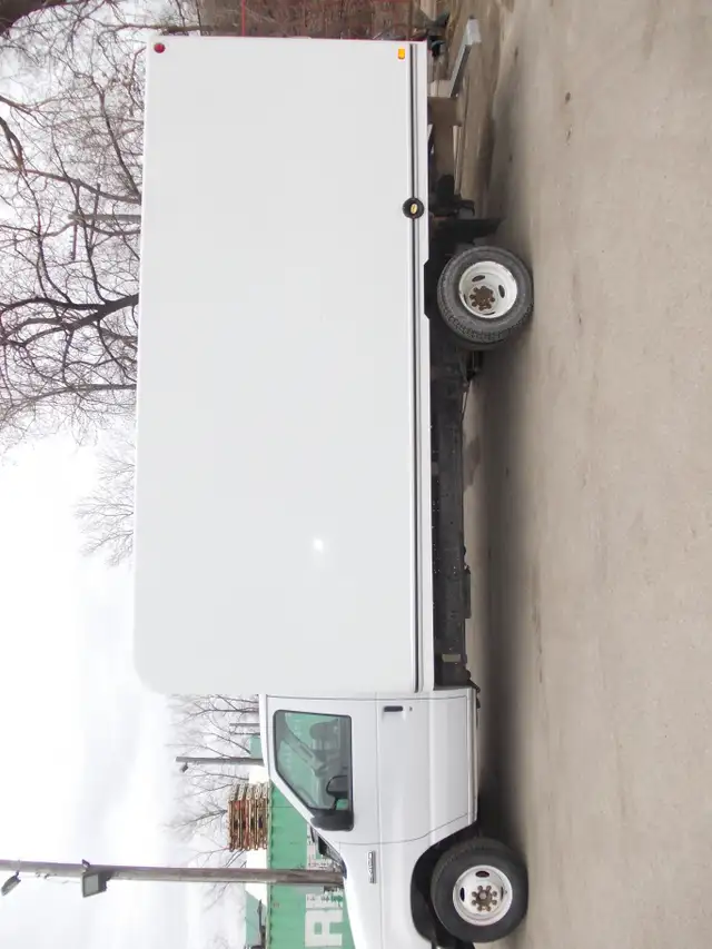 2021 Ford E-Series Cutaway a - Photo 3