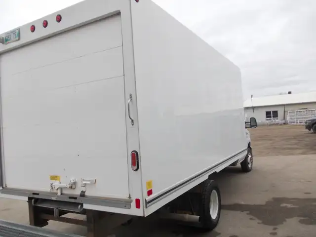 2021 Ford E-Series Cutaway a - Photo 5