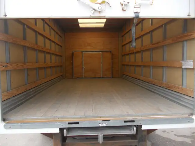 2021 Ford E-Series Cutaway a - Photo 6