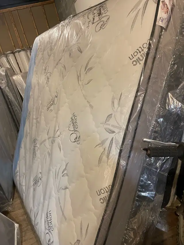 Brand New QUEEN Platform Beds & Free Delivery - Photo 5