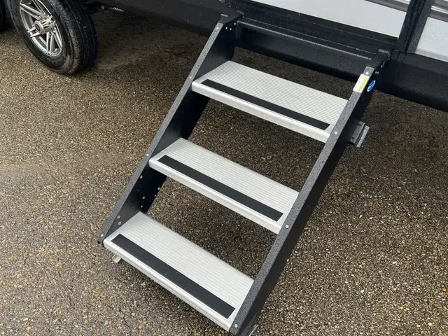 2022  Jayco Whitehawk 25MBH, BUNKS, REAR BATHROOM, - Photo 9