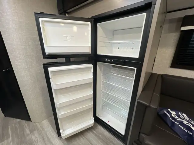 2022  Jayco Whitehawk 25MBH, BUNKS, REAR BATHROOM, - Photo 25