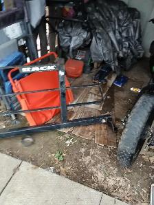 Safety bar for a truck