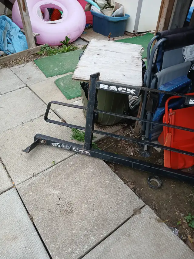 Safety bar for a truck - Photo 2