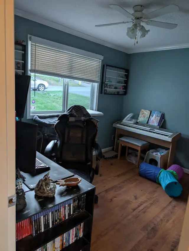 House for sale by owner - 1241 Monashee Court, Kamloops, BC - Photo 8