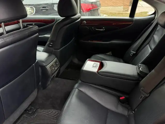 FOR SALE – 2008 Lexus LS 460 - Photo 7