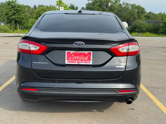 2013 Ford Fusion SE - Photo 6