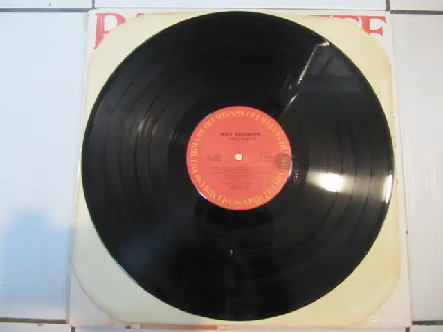 Ray Conniff I Will Survive Vinyl LP Catalogue# PC36255  Cir1979 - Photo 6