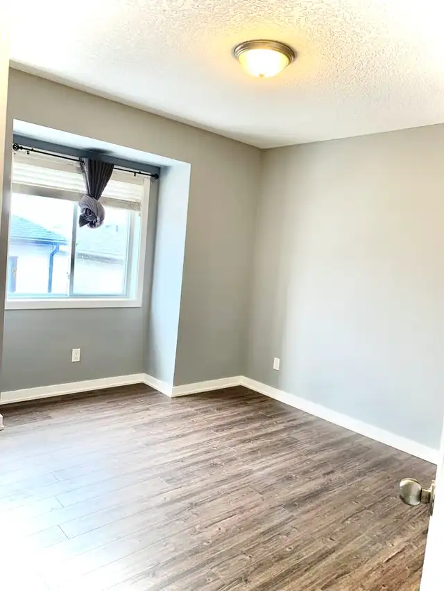 2 BED 2 STOREY STACKED TOWN W/ BALCONY avail July 1 - Photo 9