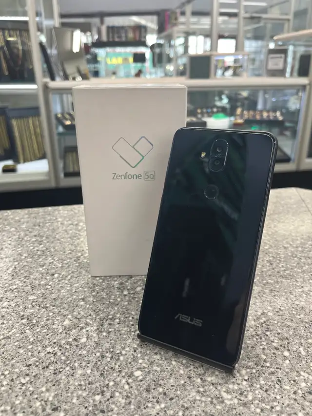 Asus Zenfone 5Q - Photo 2