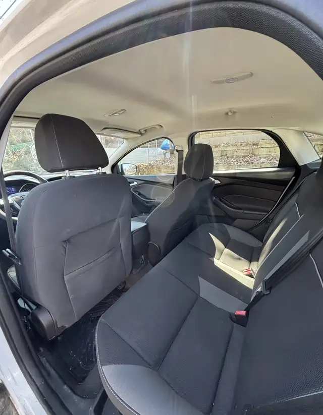 2013 Ford Focus SE - Photo 10