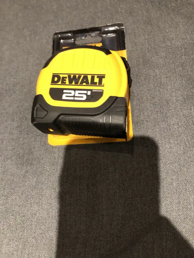 dewalt tape measure 25' NEW $20