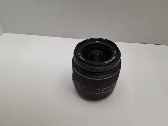Sony 18-55mm DT 3.4-5.6 Sam A-mount Lens