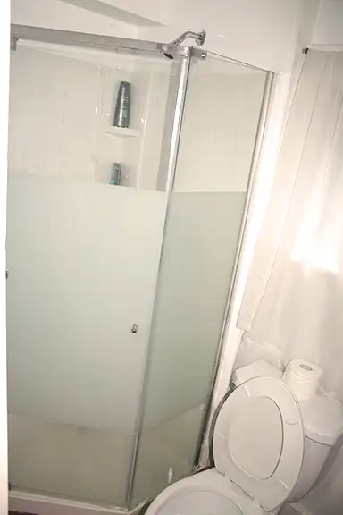 ONLY 1 x Grad Students Unit wth Pvt Ensuite Bathrm Left ! - Photo 9