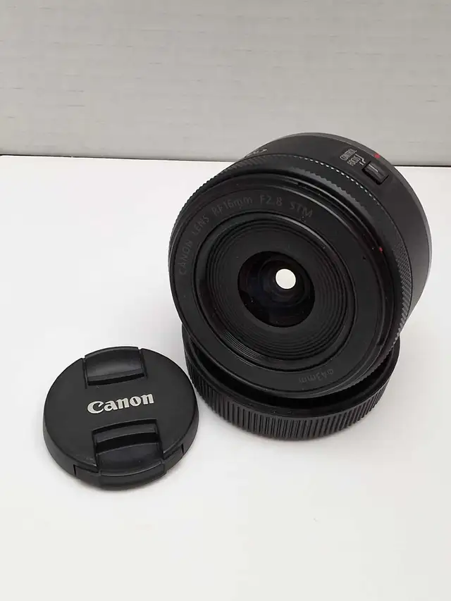 Canon 16mm RF Mount f/2.8 STM Ultra Wide Lens
