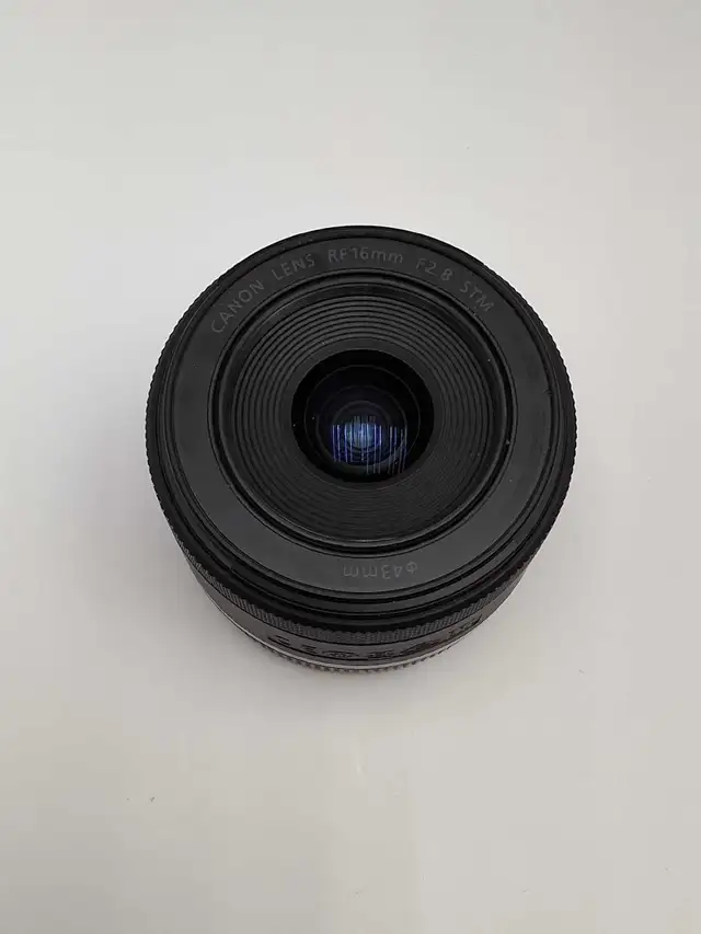 Canon 16mm RF Mount f/2.8 STM Ultra Wide Lens - Photo 2