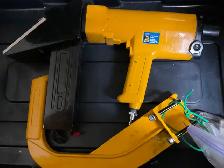 FLOORING STAPLER