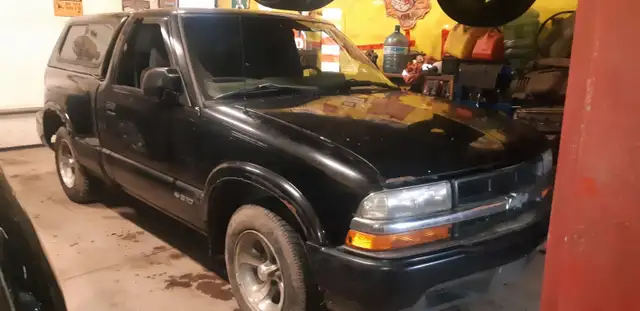 1999 Chevy Silverado S10 - Photo 2