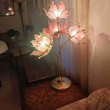 Hollywood lotus lamps