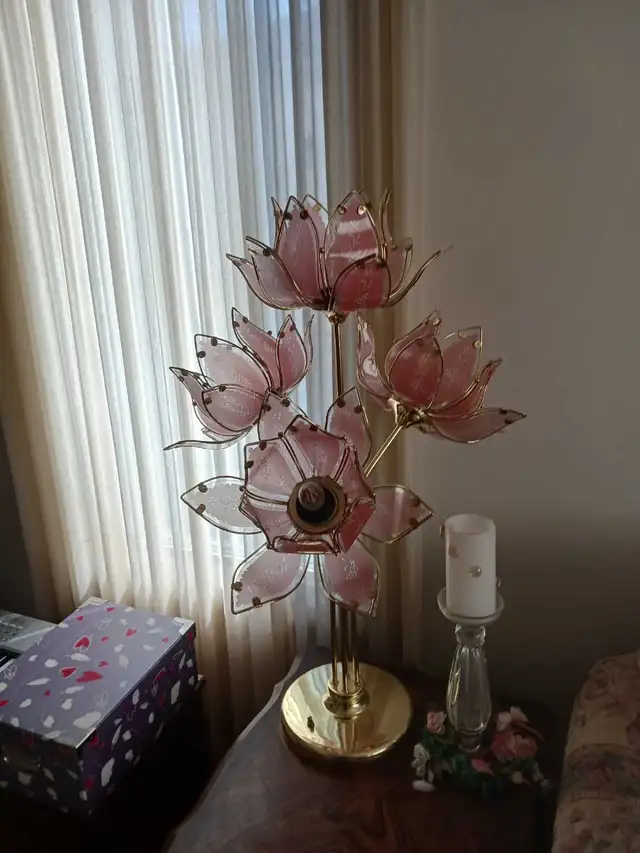 Hollywood lotus lamps - Photo 8